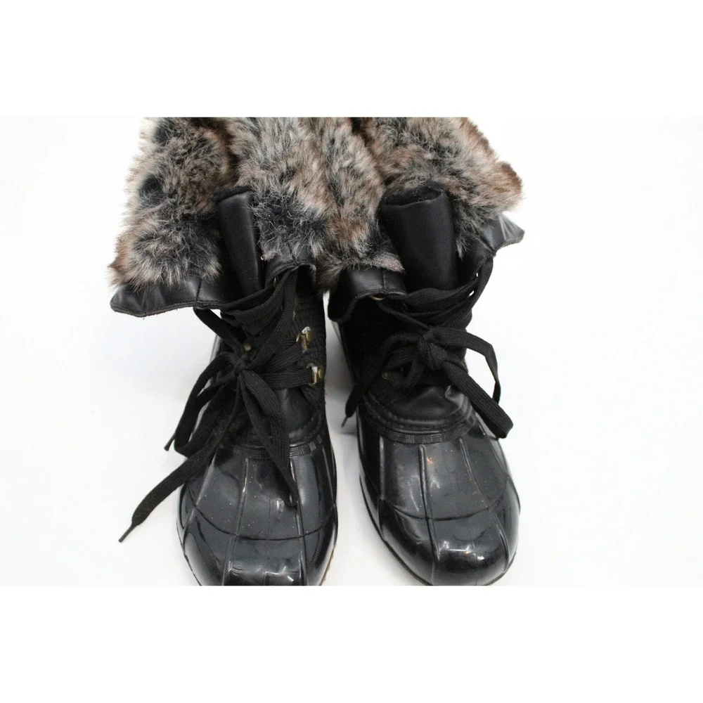 JustFab Ghita Black Duck Boots Faux Fur Trim Lace Up Winter Snow Boots SZ 9 FLAW
